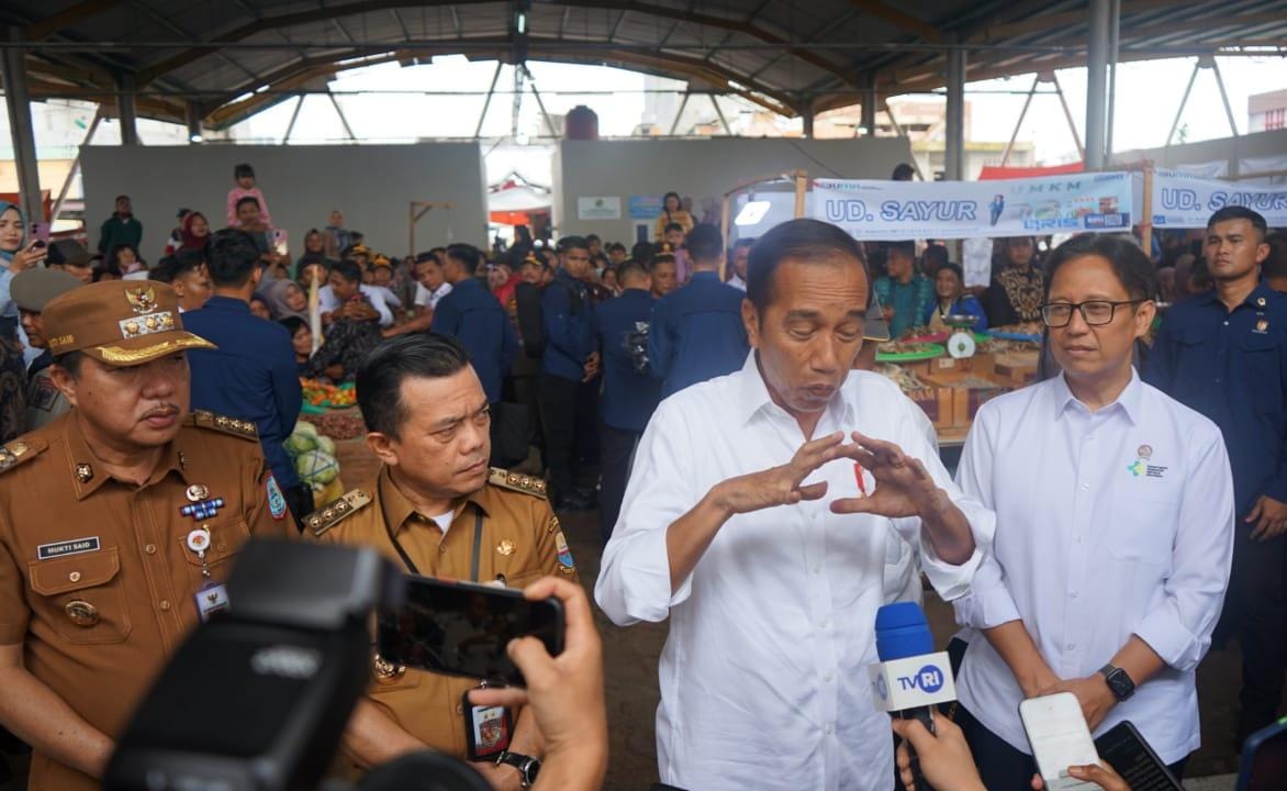 Kabinet Diisi 40 Menteri Jokowi menjawab "Tanyakan ke Presiden Terpilih"